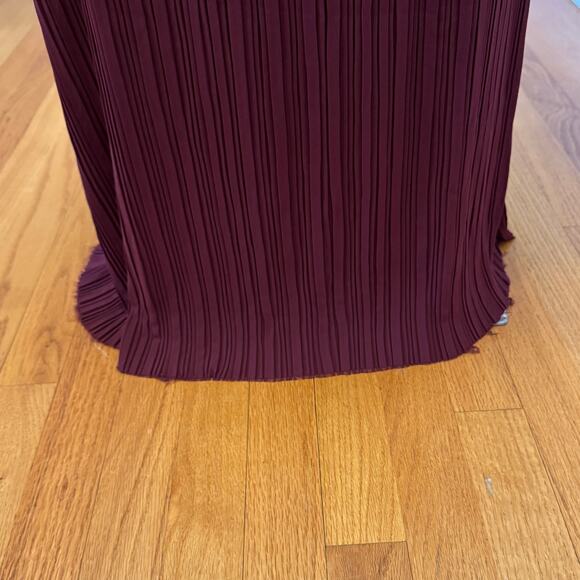 Lulus Burgundy Plisse Cutout Sleeveless Long Maxi Dress Size Medium BNWT - Picture 16 of 16